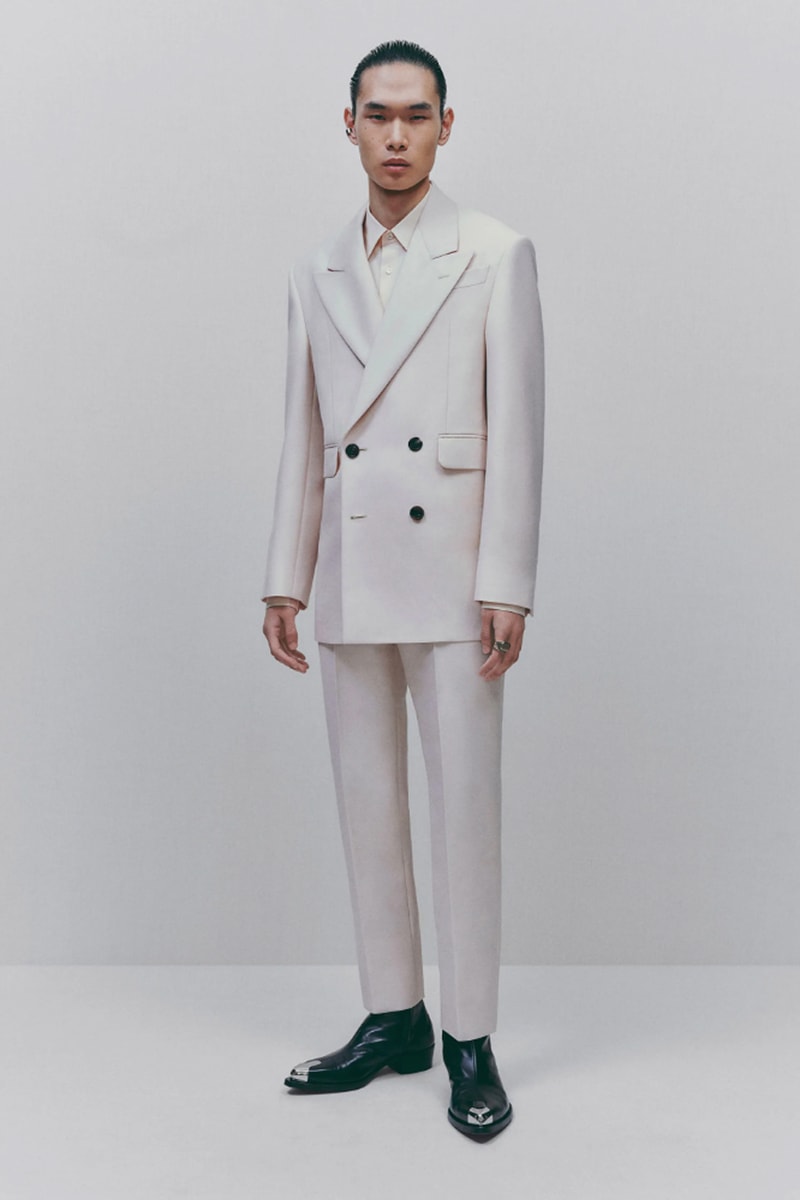 Alexander McQueen Expands Refined House Codes for Fall 2022 Fashion