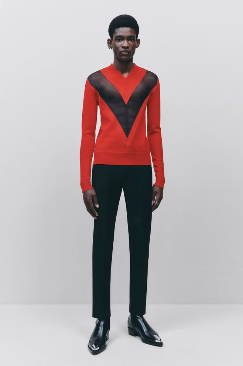 Alexander McQueen Expands Refined House Codes for Fall 2022 Fashion