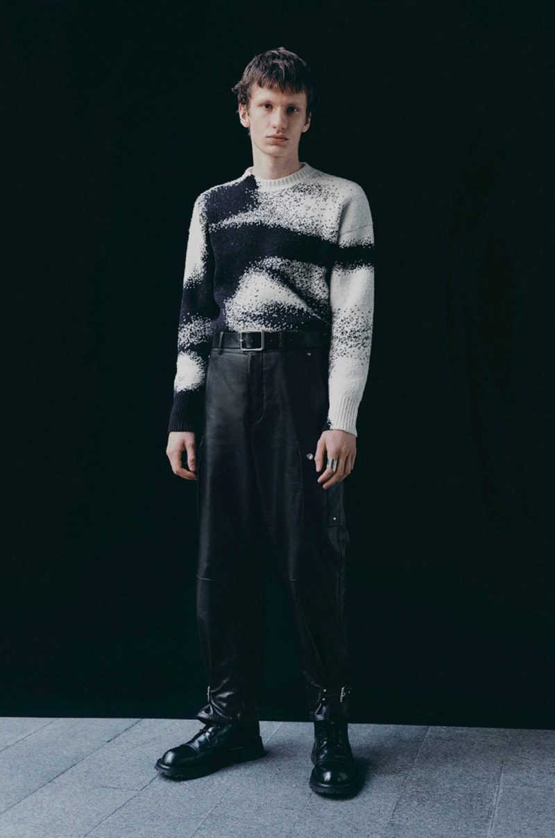 Alexander McQueen Expands Refined House Codes for Fall 2022 Fashion