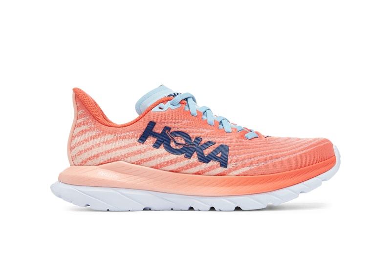 HOKA Mach 5 Sneaker Model
