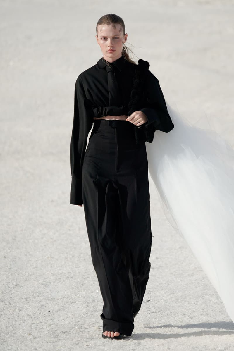 Jacquemus “Le Papier” Fall 2022 Presents a Vision of Tonal Elegance Fashion