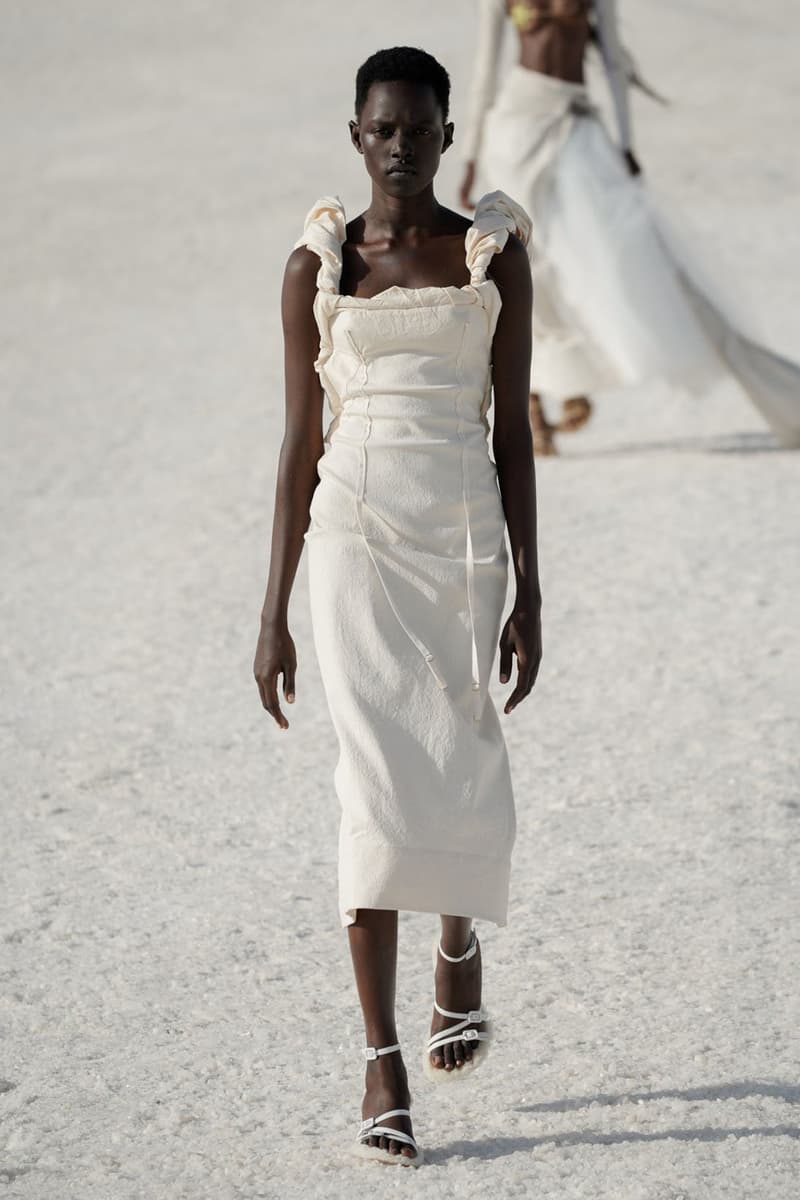 Jacquemus “Le Papier” Fall 2022 Presents a Vision of Tonal Elegance Fashion