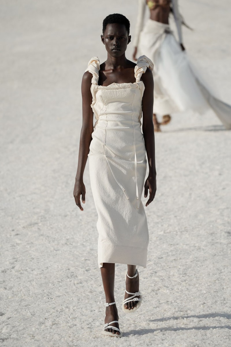 Jacquemus “Le Papier” Fall 2022 Presents a Vision of Tonal Elegance Fashion