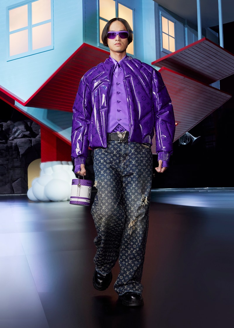 Louis Vuitton’s FW22 Spin-Off Show Lands in Bangkok Fashion