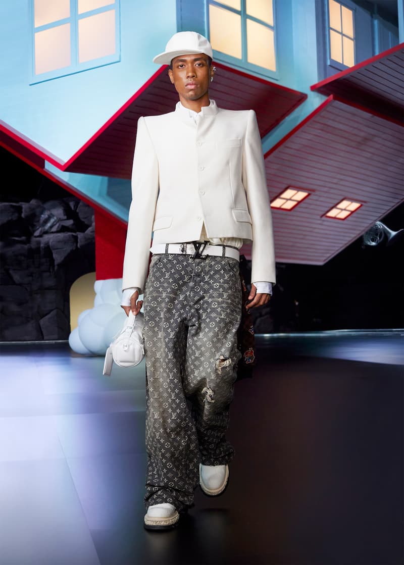 Louis Vuitton’s FW22 Spin-Off Show Lands in Bangkok Fashion