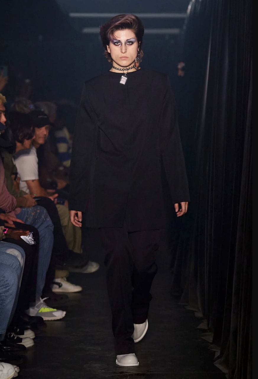 london paris milan fashion week pitti uomo spring summer 2023 best shows highlights jw jonathan anderson loewe prada miuccia raf simons louis vuitton virgil abloh thom browne martine rose charles jeffrey loverboy y/project glenn martens dior kim jones kenzo nigo winnie new york home plisse issey miyake nahmias grace wales bonner