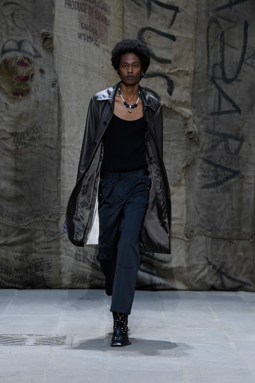 london paris milan fashion week pitti uomo spring summer 2023 best shows highlights jw jonathan anderson loewe prada miuccia raf simons louis vuitton virgil abloh thom browne martine rose charles jeffrey loverboy y/project glenn martens dior kim jones kenzo nigo winnie new york home plisse issey miyake nahmias grace wales bonner