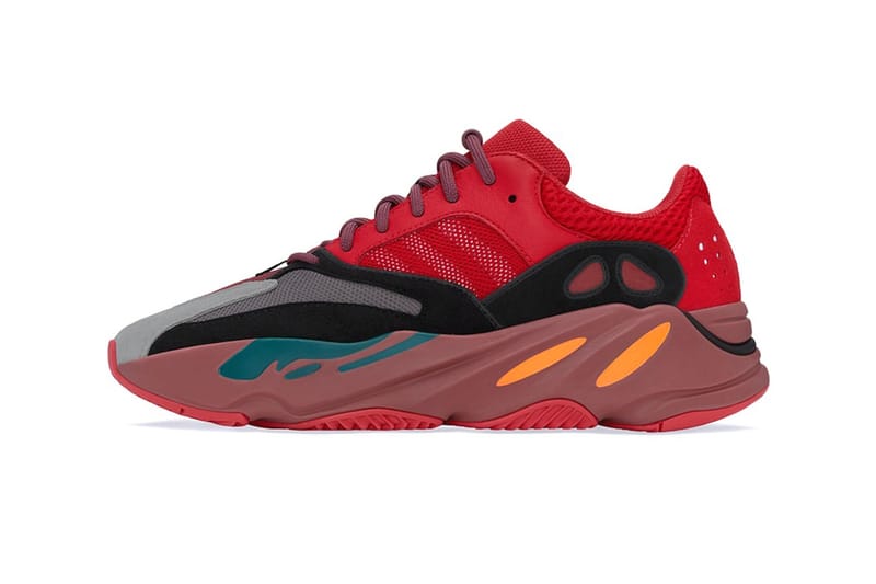 black red yeezy 700