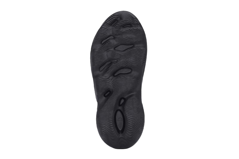 adidas YEEZY Foam Runner Onyx Official Look Release Info hp8739 Date Buy Price 