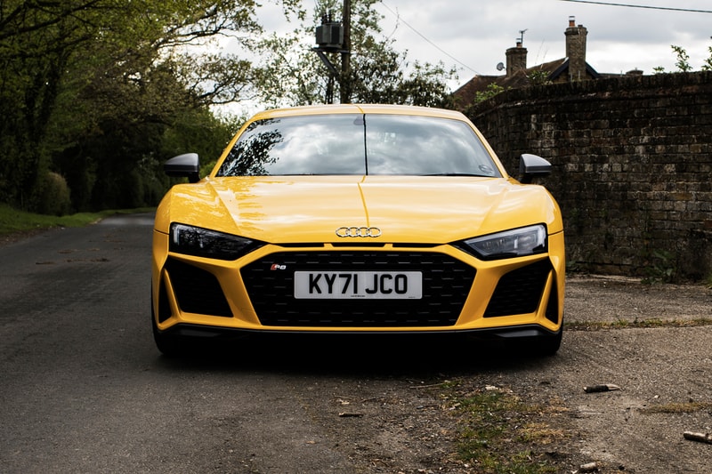 Audi R8 V10 review: see how quick it really is 