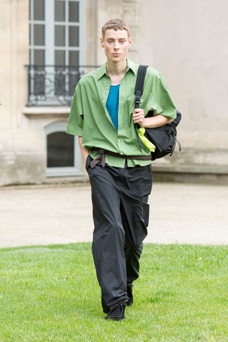 auralee spring summer 2023 paris fashion week new balance details information