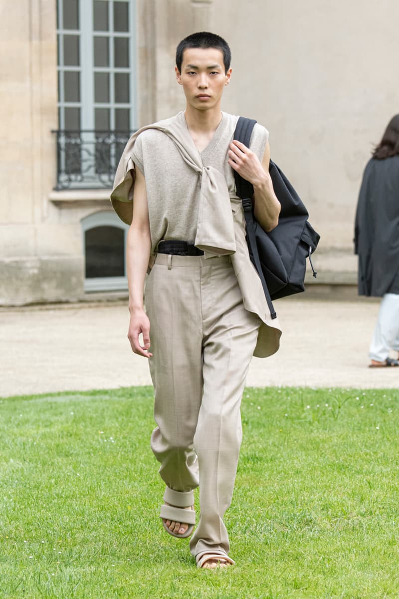 auralee spring summer 2023 paris fashion week new balance details information