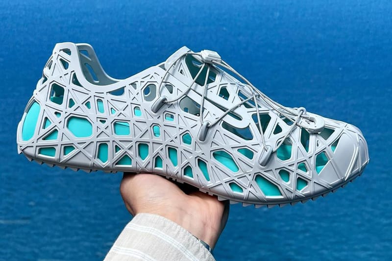 kanye west clog shoes