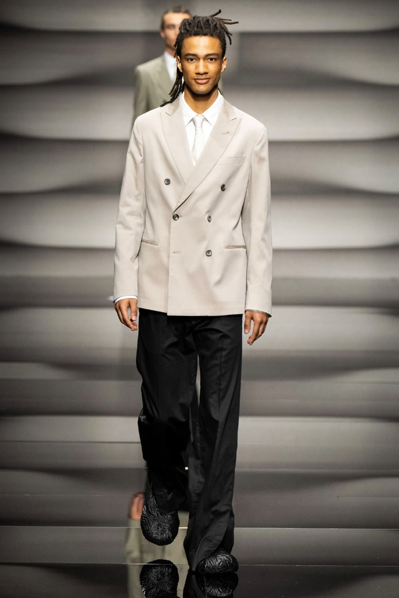 Emporio Armani SS23 Prepares for a Lively Summer Holiday
