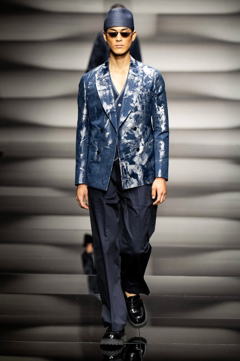 Emporio Armani SS23 Prepares for a Lively Summer Holiday
