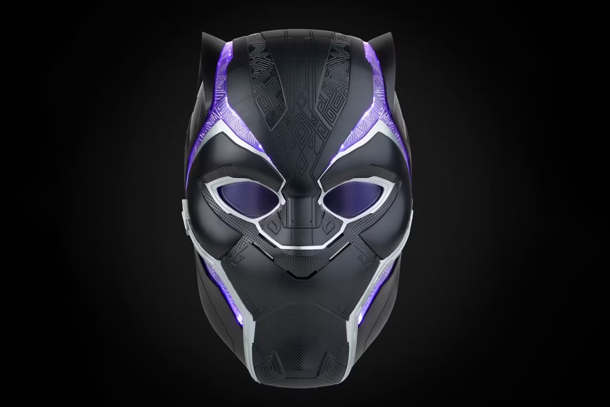 hasbro pulse marvel studios cinematic universe black panther wakanda forever electronic helmet vibranium toy collectible 