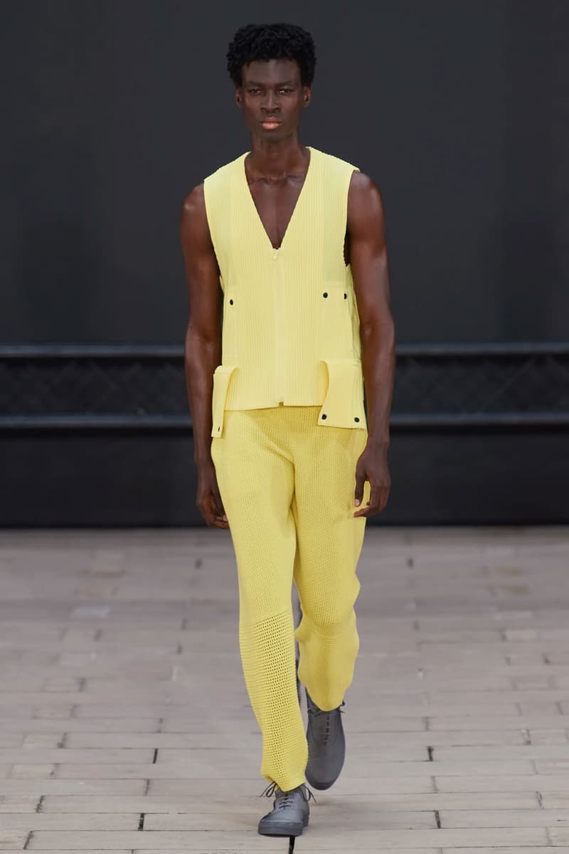Homme Plissé Issey Miyake SS23 Collection Runway Photos Paris Fashion Week Men's