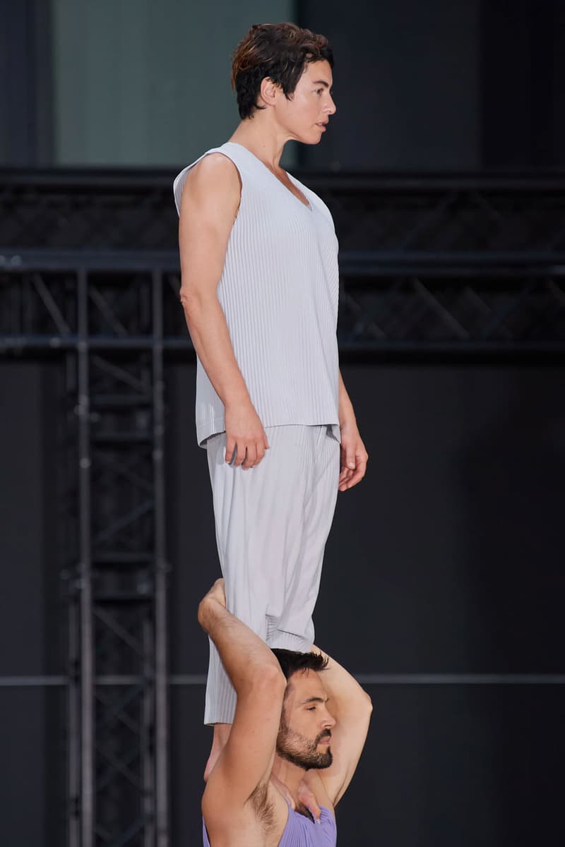 Homme Plissé Issey Miyake SS23 Collection Runway Photos Paris Fashion Week Men's
