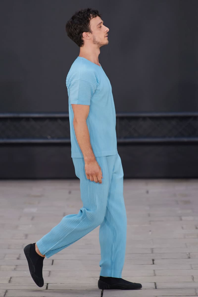 Homme Plissé Issey Miyake SS23 Collection Runway Photos Paris Fashion Week Men's