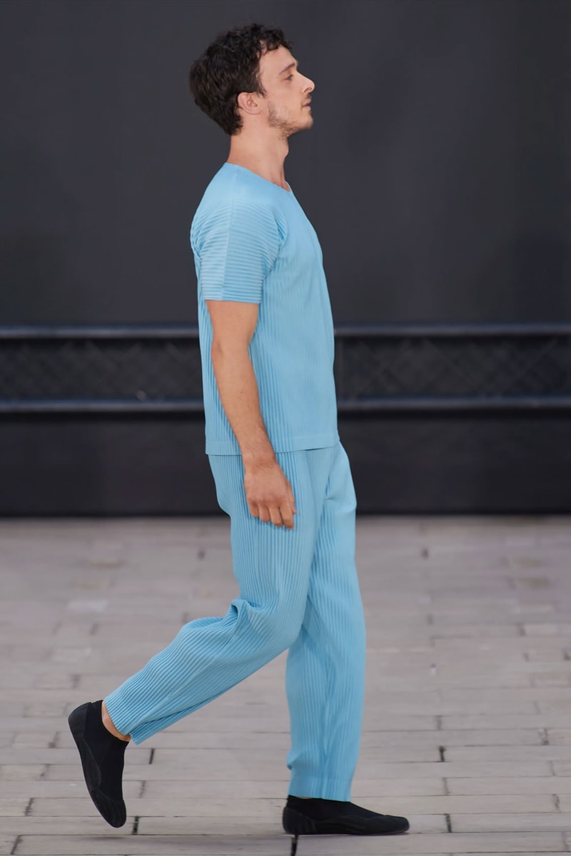 Homme Plissé Issey Miyake SS23 Collection Runway Photos Paris Fashion Week Men's