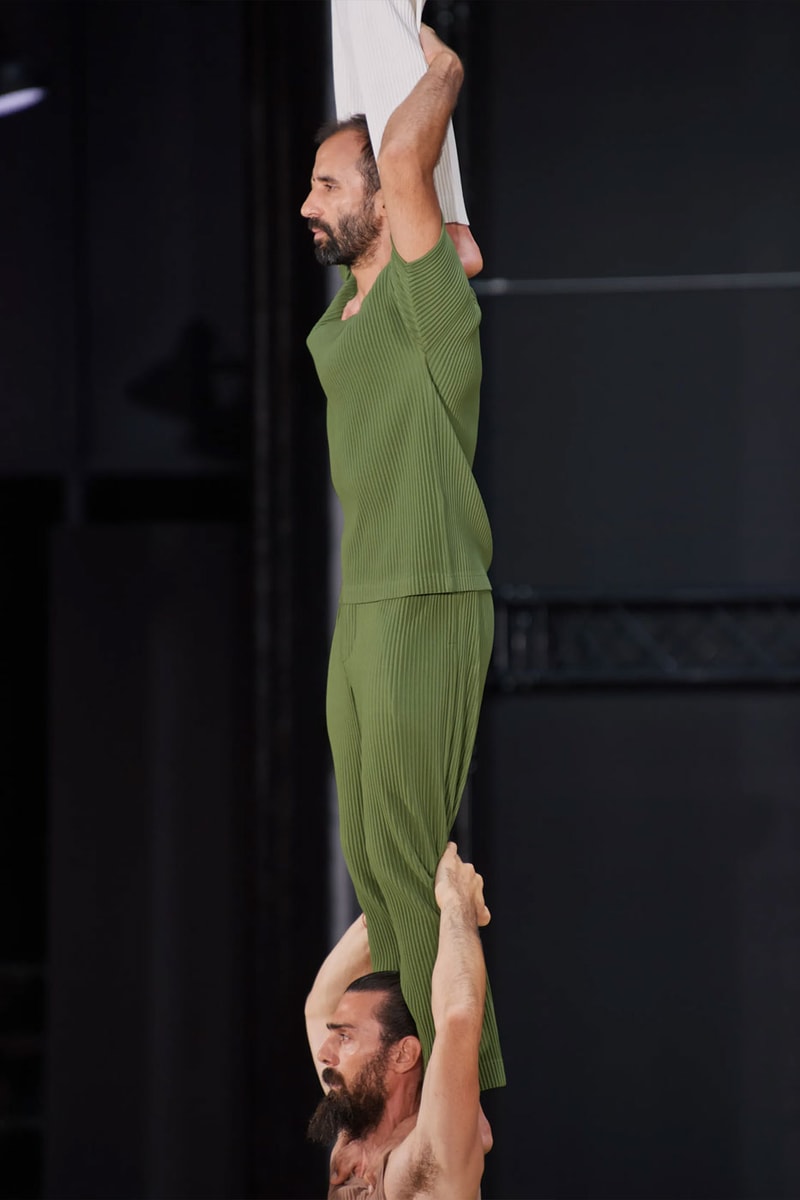 Homme Plissé Issey Miyake SS23 Collection Runway Photos Paris Fashion Week Men's