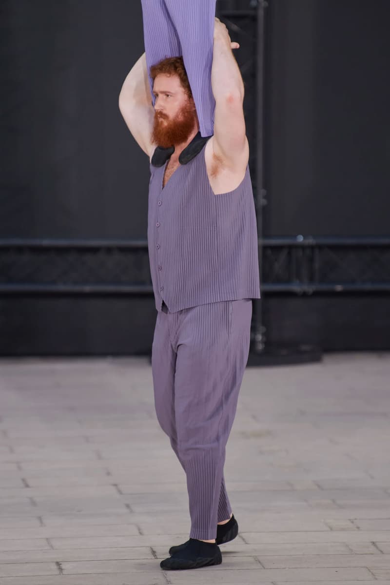 Homme Plissé Issey Miyake SS23 Collection Runway Photos Paris Fashion Week Men's
