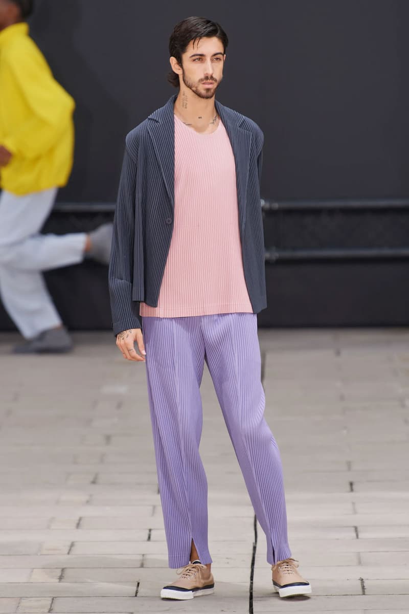 Homme Plissé Issey Miyake SS23 Collection Runway Photos Paris Fashion Week Men's