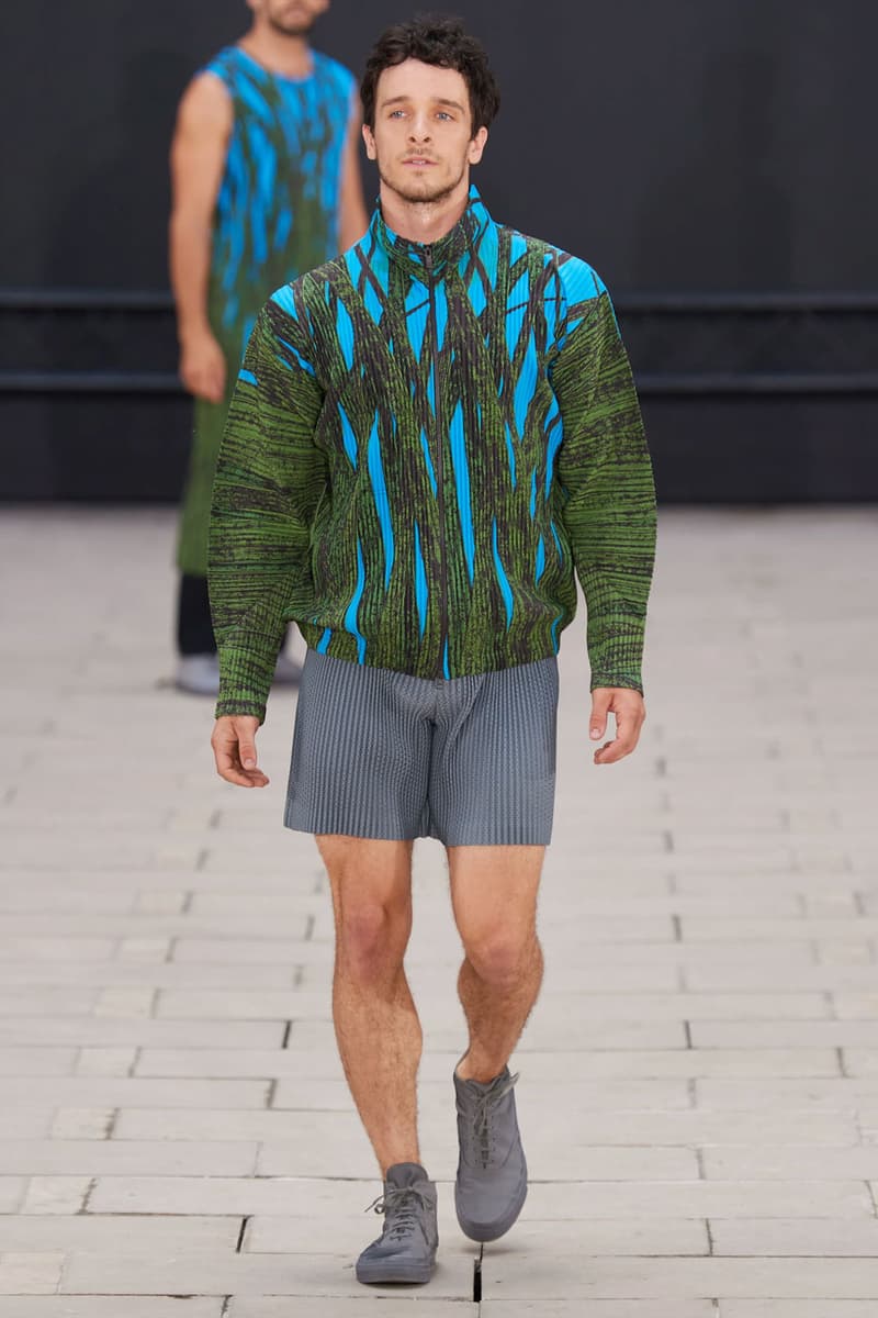 Homme Plissé Issey Miyake SS23 Collection Runway Photos Paris Fashion Week Men's