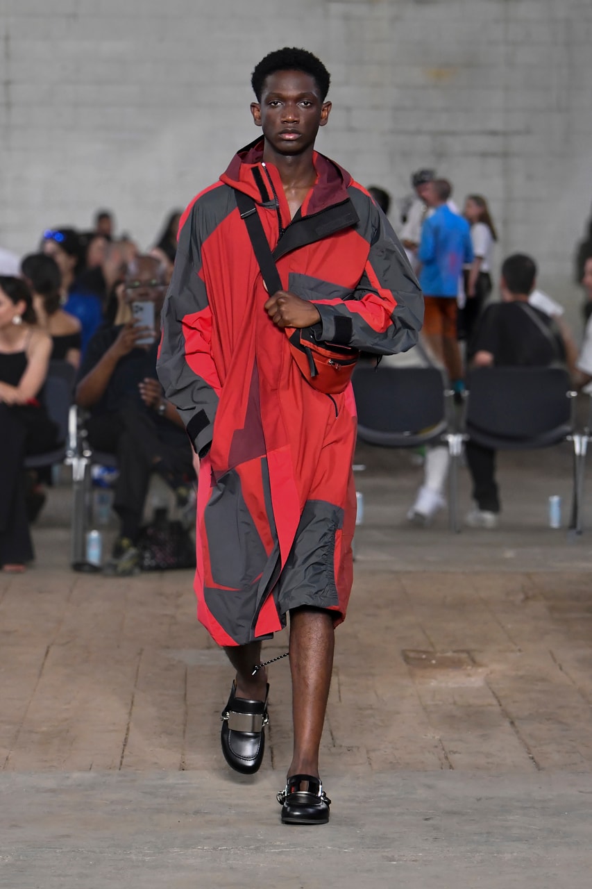 london paris milan fashion week pitti uomo spring summer 2023 best shows highlights jw jonathan anderson loewe prada miuccia raf simons louis vuitton virgil abloh thom browne martine rose charles jeffrey loverboy y/project glenn martens dior kim jones kenzo nigo winnie new york home plisse issey miyake nahmias grace wales bonner