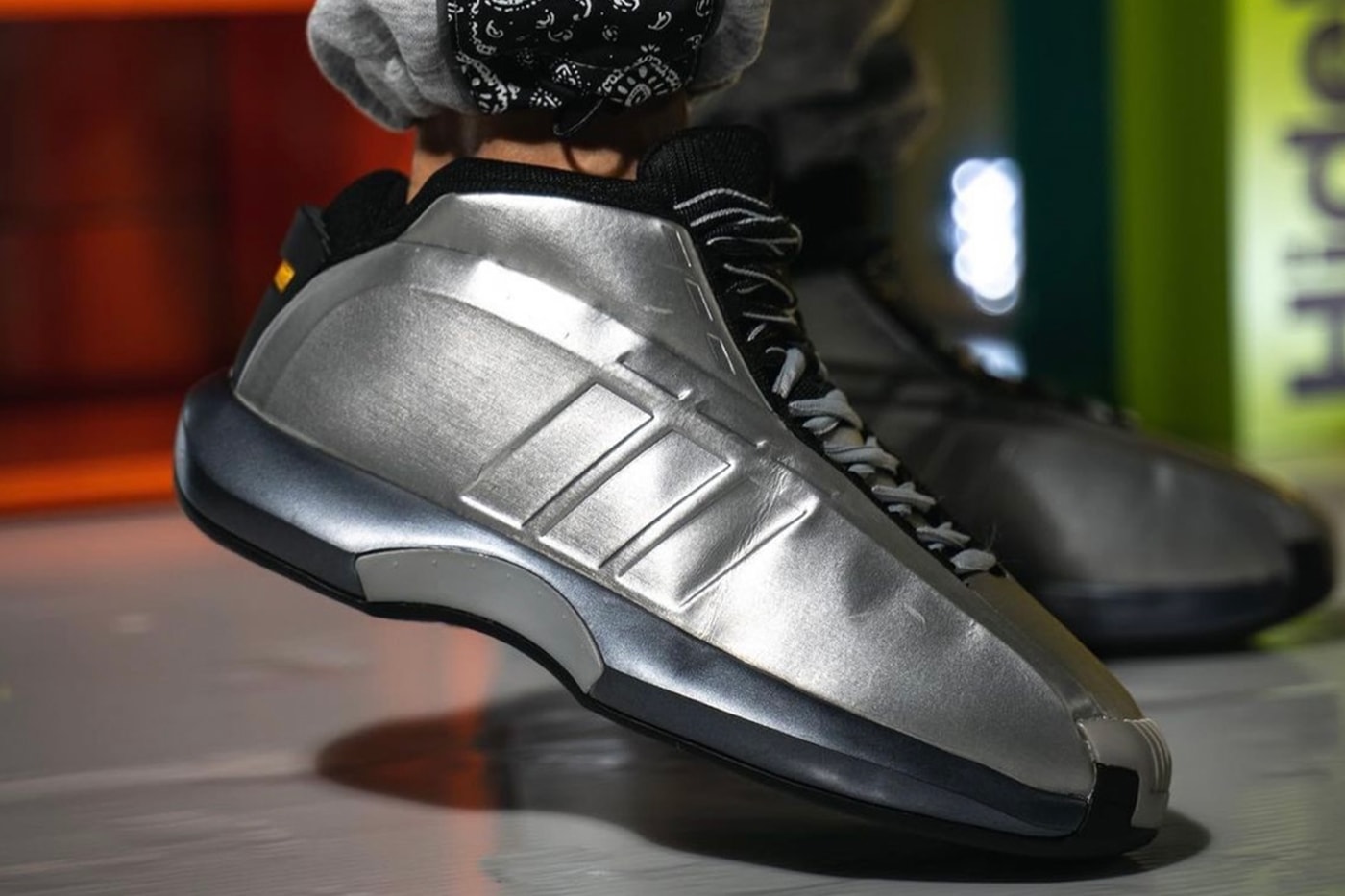Kristendom klart vigtigste adidas Crazy 1 OG "Metallic Silver" Re-Release On-Foot Look | Hypebeast