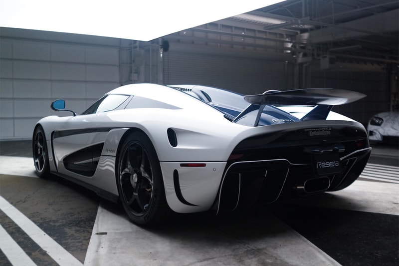koenigsegg north america last final regera delivery carbon fiber blue trim special exterior body panels bodywork 