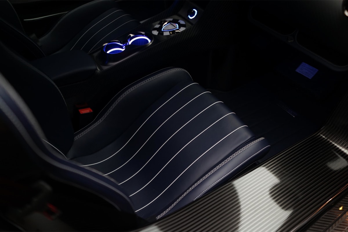 koenigsegg north america last final regera delivery carbon fiber blue trim special exterior body panels bodywork 