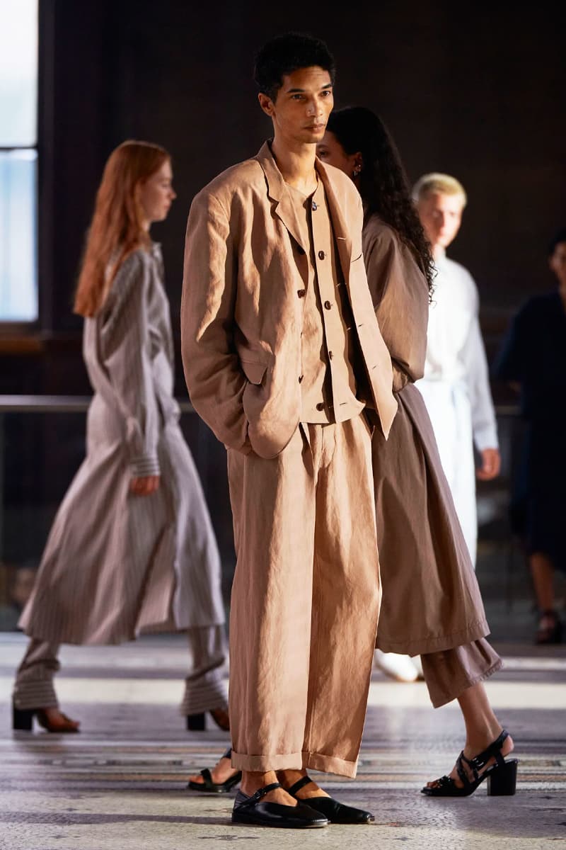 LEMAIRE Spring/Summer 2023 Collection Backstage parisian elegance movement simplistic sophsiticated take 