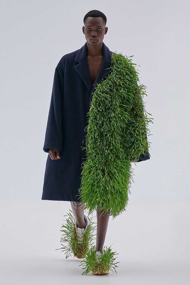 Loewe SS23 Is a Vibrant Fusion of Nature and Technology jonathan anderson paris fashion week birds fish grass shoes