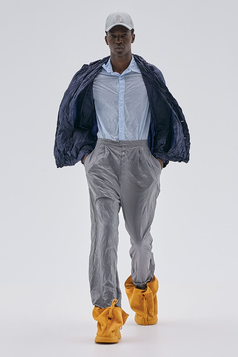 Loewe SS23 Is a Vibrant Fusion of Nature and Technology jonathan anderson paris fashion week birds fish grass shoes