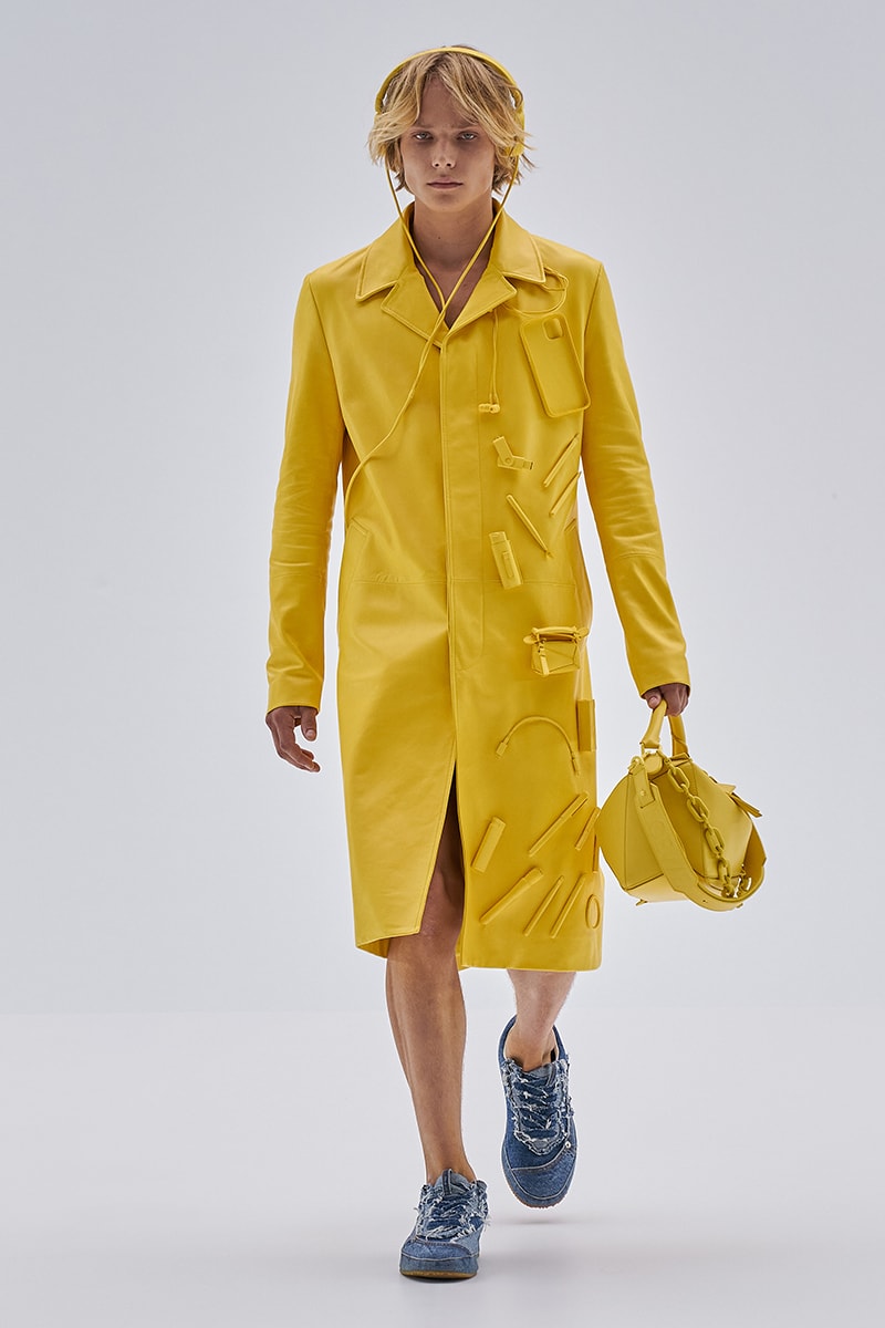 Loewe SS23 Is a Vibrant Fusion of Nature and Technology jonathan anderson paris fashion week birds fish grass shoes