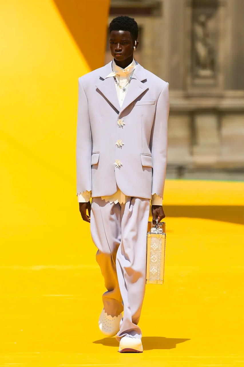london paris milan fashion week pitti uomo spring summer 2023 best shows highlights jw jonathan anderson loewe prada miuccia raf simons louis vuitton virgil abloh thom browne martine rose charles jeffrey loverboy y/project glenn martens dior kim jones kenzo nigo winnie new york home plisse issey miyake nahmias grace wales bonner