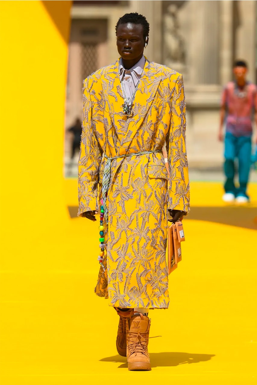 london paris milan fashion week pitti uomo spring summer 2023 best shows highlights jw jonathan anderson loewe prada miuccia raf simons louis vuitton virgil abloh thom browne martine rose charles jeffrey loverboy y/project glenn martens dior kim jones kenzo nigo winnie new york home plisse issey miyake nahmias grace wales bonner