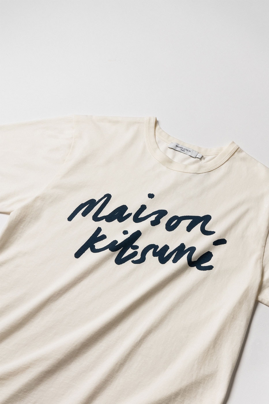 Maison Kitsune Fall/Winter 2022 Ready-To-Wear HBX Release Info Buy Price T-shirt Jumper Sweater Beanie Scarf Hoodie Sock Long Sleeved