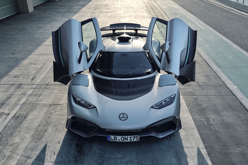 Meredes-AMG Debuts its 1063 HP Mercedes-AMG One formula 1 one speed acceleration silver blue gas electric release info date price