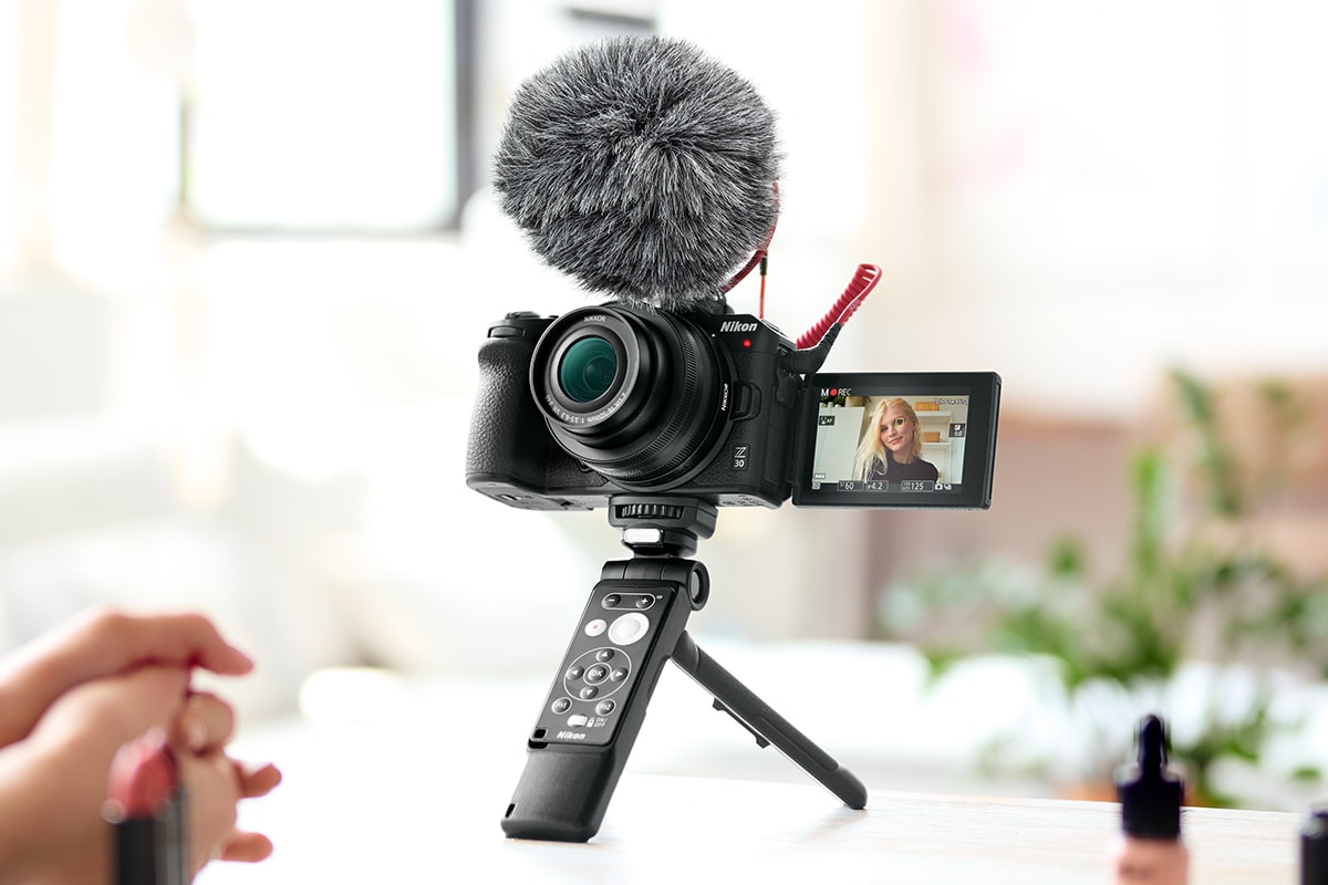 nikon z series 30 camera 21 megapixel cmos sensor 4k uhd video recording content creator vlogger tiktok 