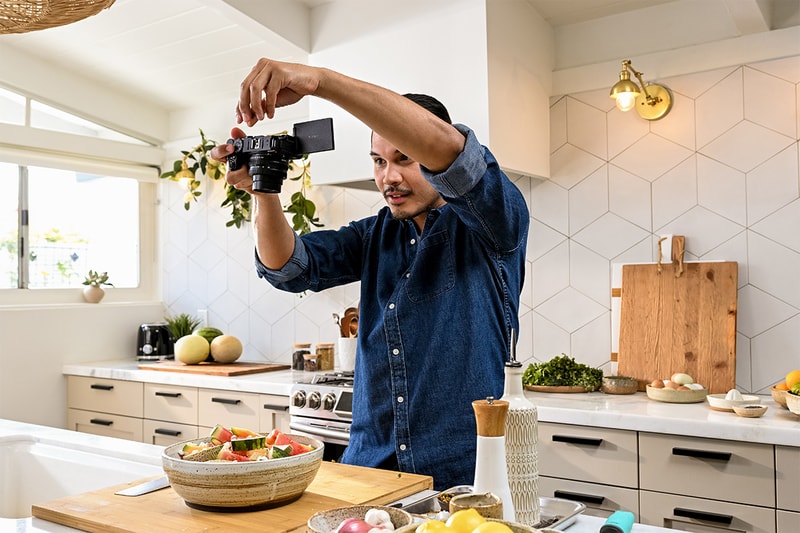 nikon z series 30 camera 21 megapixel cmos sensor 4k uhd video recording content creator vlogger tiktok 
