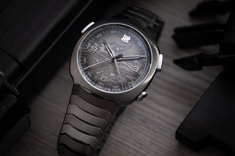 Moser Adds DLC Coating And Engraved Dial To Streamliner Chronograph For Limited Edition