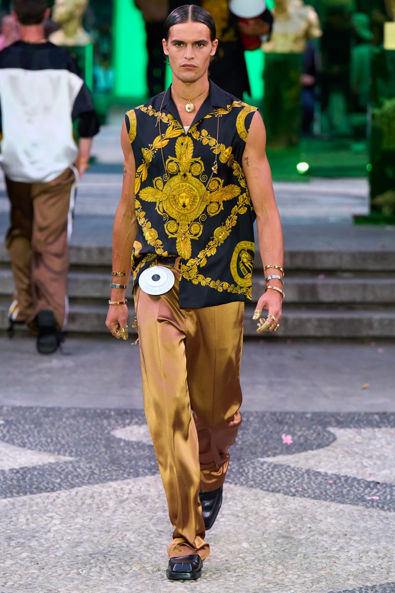 Versace Spring Summer 2023 Collection Runway Images Milan Men's Week 2022 Fashion