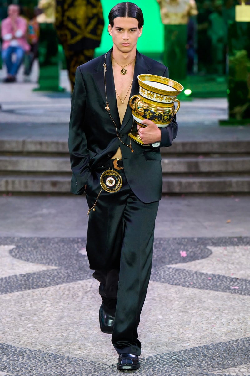 Versace Spring Summer 2023 Collection Runway Images Milan Men's Week 2022 Fashion