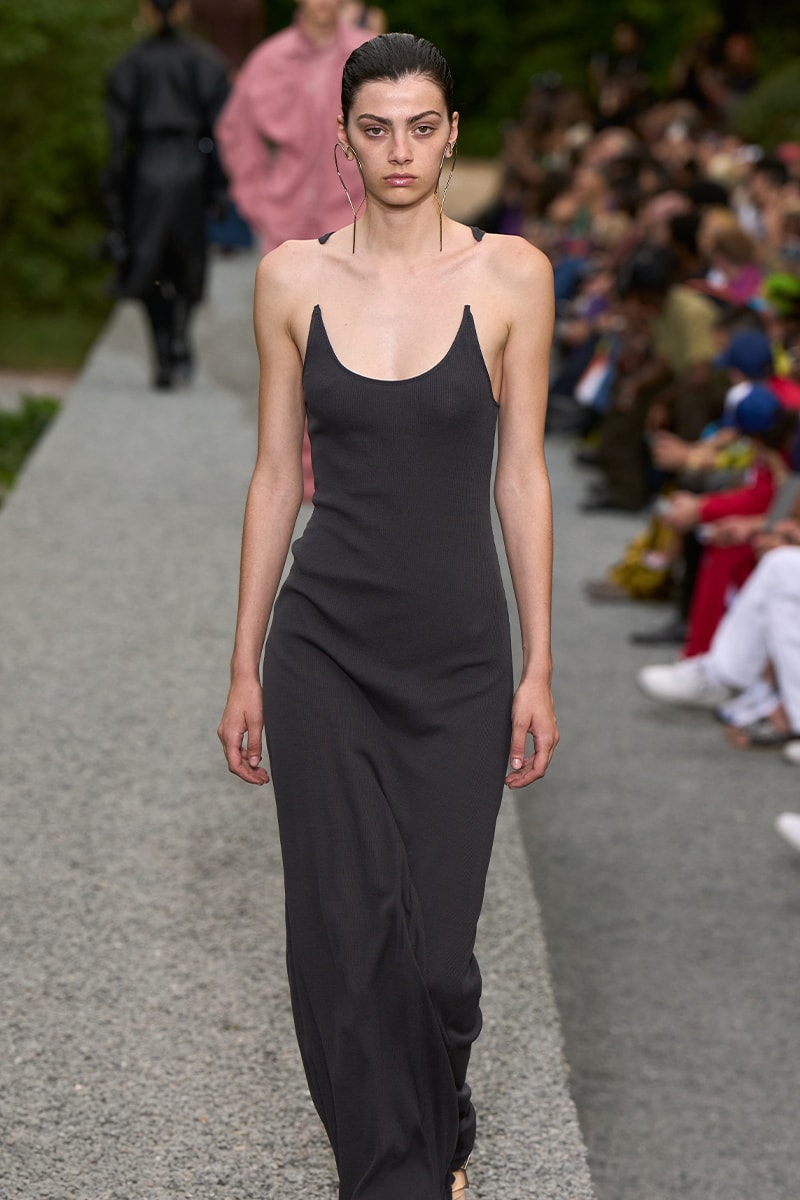 london paris milan fashion week pitti uomo spring summer 2023 best shows highlights jw jonathan anderson loewe prada miuccia raf simons louis vuitton virgil abloh thom browne martine rose charles jeffrey loverboy y/project glenn martens dior kim jones kenzo nigo winnie new york home plisse issey miyake nahmias grace wales bonner