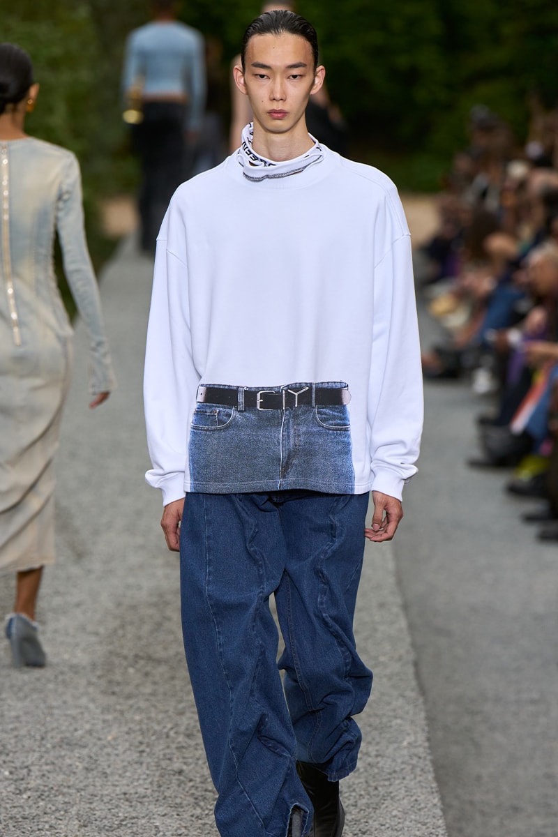 london paris milan fashion week pitti uomo spring summer 2023 best shows highlights jw jonathan anderson loewe prada miuccia raf simons louis vuitton virgil abloh thom browne martine rose charles jeffrey loverboy y/project glenn martens dior kim jones kenzo nigo winnie new york home plisse issey miyake nahmias grace wales bonner