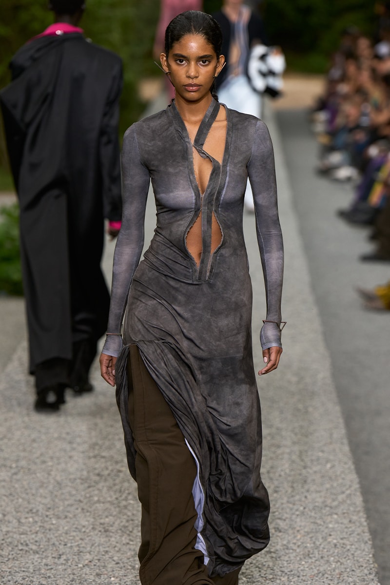 london paris milan fashion week pitti uomo spring summer 2023 best shows highlights jw jonathan anderson loewe prada miuccia raf simons louis vuitton virgil abloh thom browne martine rose charles jeffrey loverboy y/project glenn martens dior kim jones kenzo nigo winnie new york home plisse issey miyake nahmias grace wales bonner