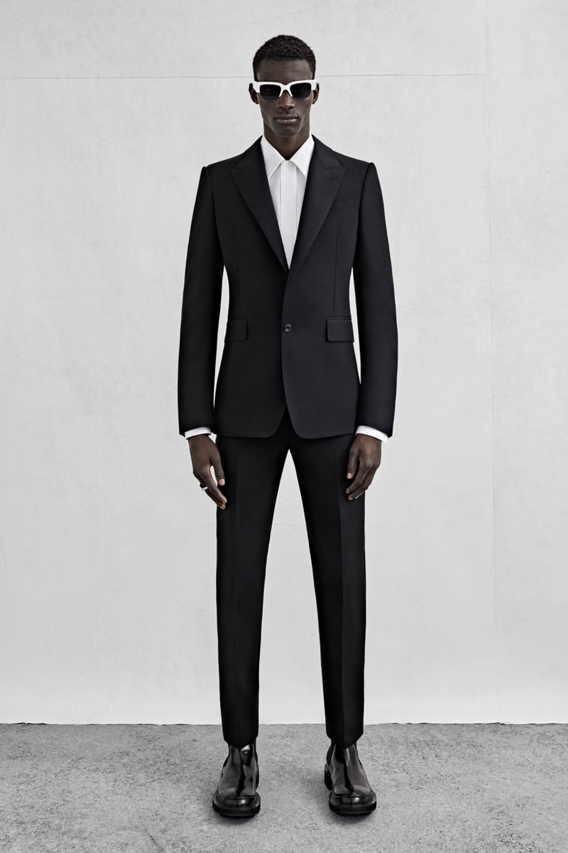 Alexander McQueen Spring Summer 2023 Menswear Collection Lookbook Sarah Burton Designer Fashion British 