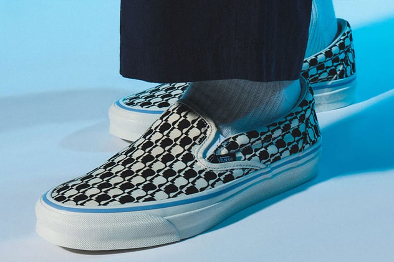 blue checkered vans